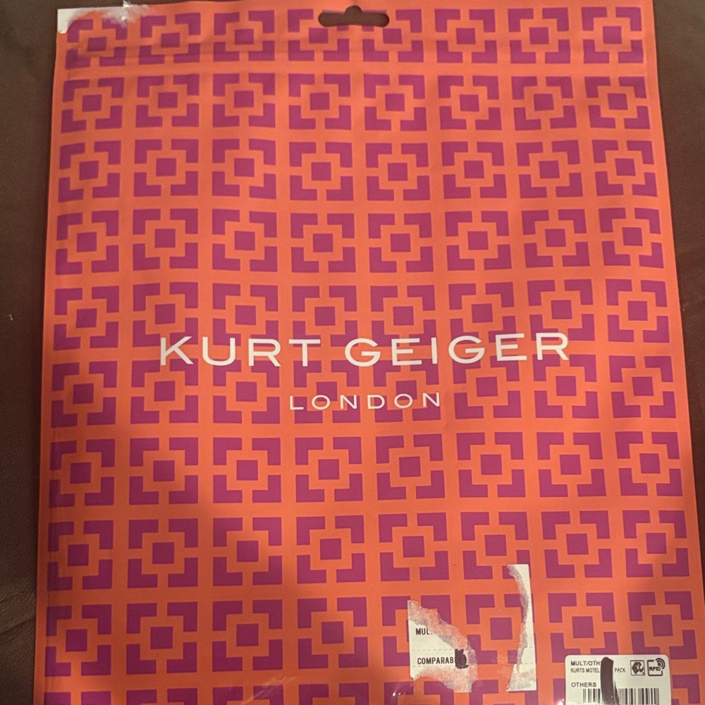 Kurt Geiger motel Accessories Pack - Picture 2 of 2